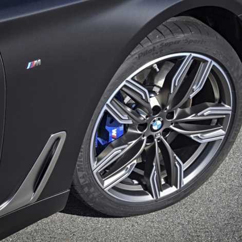 BMW M760Li xDrive: komfort i fascynujące osiągi